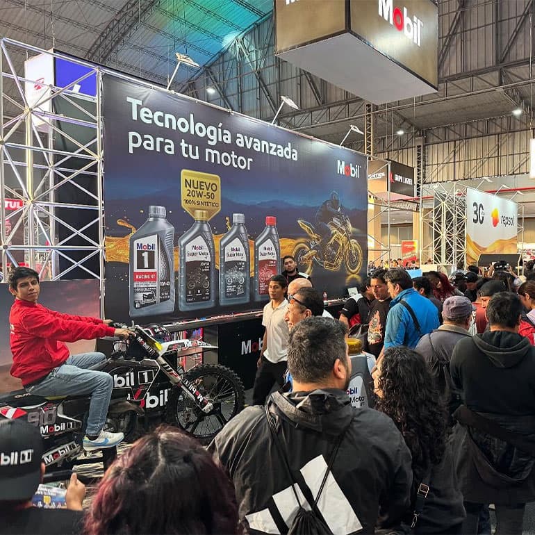 El stand de Mobil contará con un simulador de motos y la presencia de técnicos que informarán sobre los lubricantes.