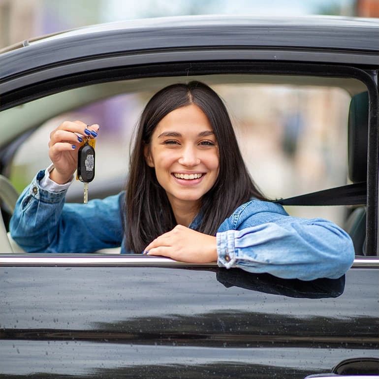 Qué debes tomar en cuenta antes de comprar tu primer auto Promo.webp