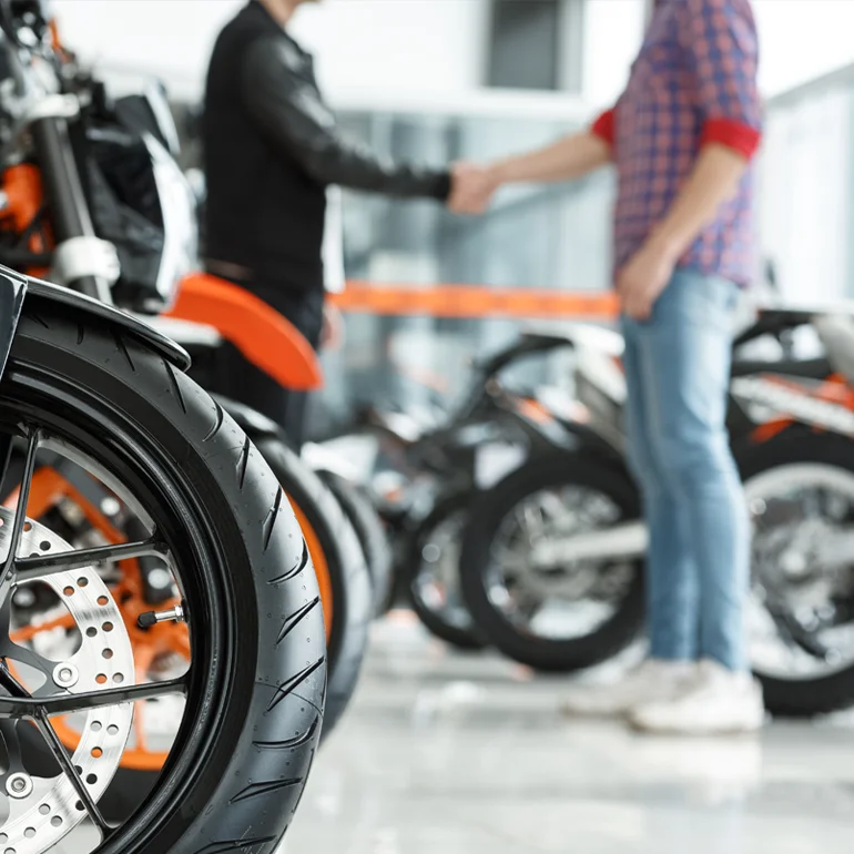 Elegir una moto tiene muchos beneficios.