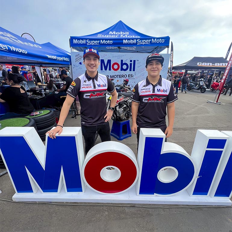 Mobil™ Perú protagonista del Urban Moto Fest 2023